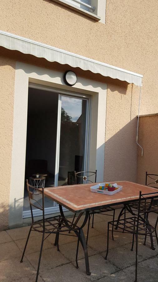 Appartement T3 A Belley Au Calme Avec Jardin Privatif Ngoại thất bức ảnh